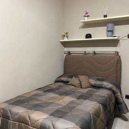 Samy House Napoli Villa ภายนอก รูปภาพ